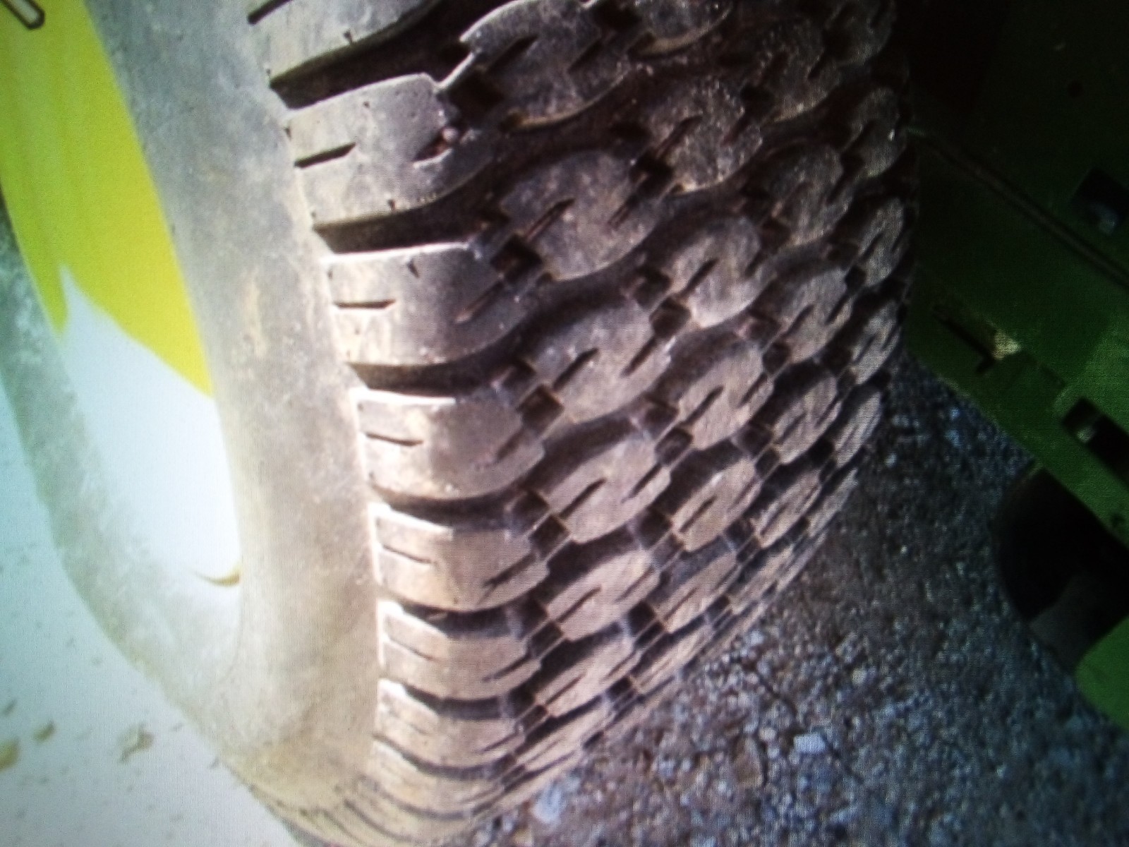 2015 JOHN DEERE Z425 48