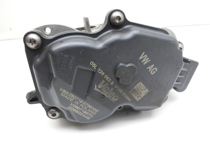 Audi A4 8W 19-24 TDI 2,0 120KW DEZE Drosselklappe Audi A4 8W 19-24 27.01.2020 05L128063D 05L128063B 05L128063BV11... Bild 4