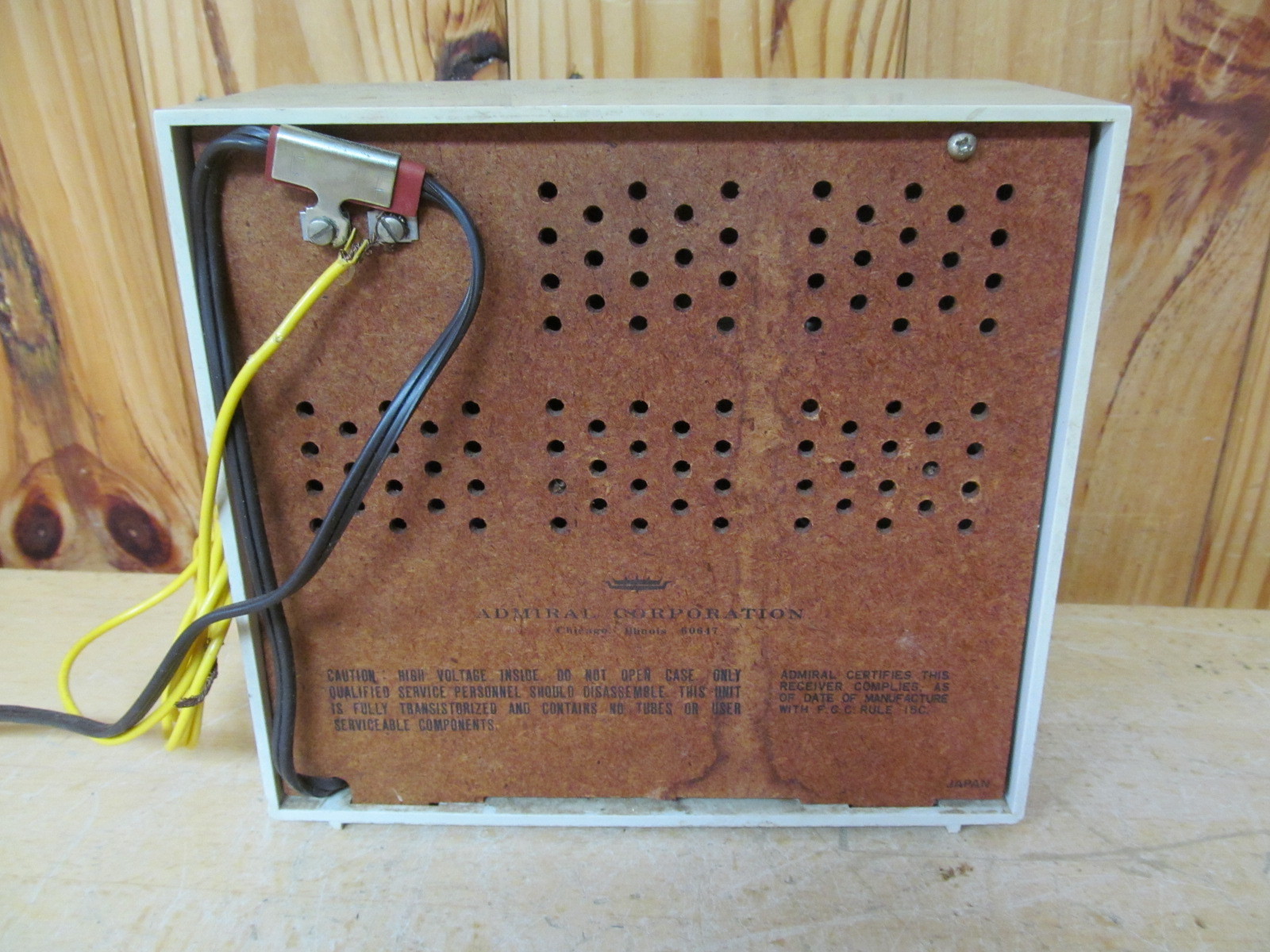 Admiral Radio – Solid State AM FM