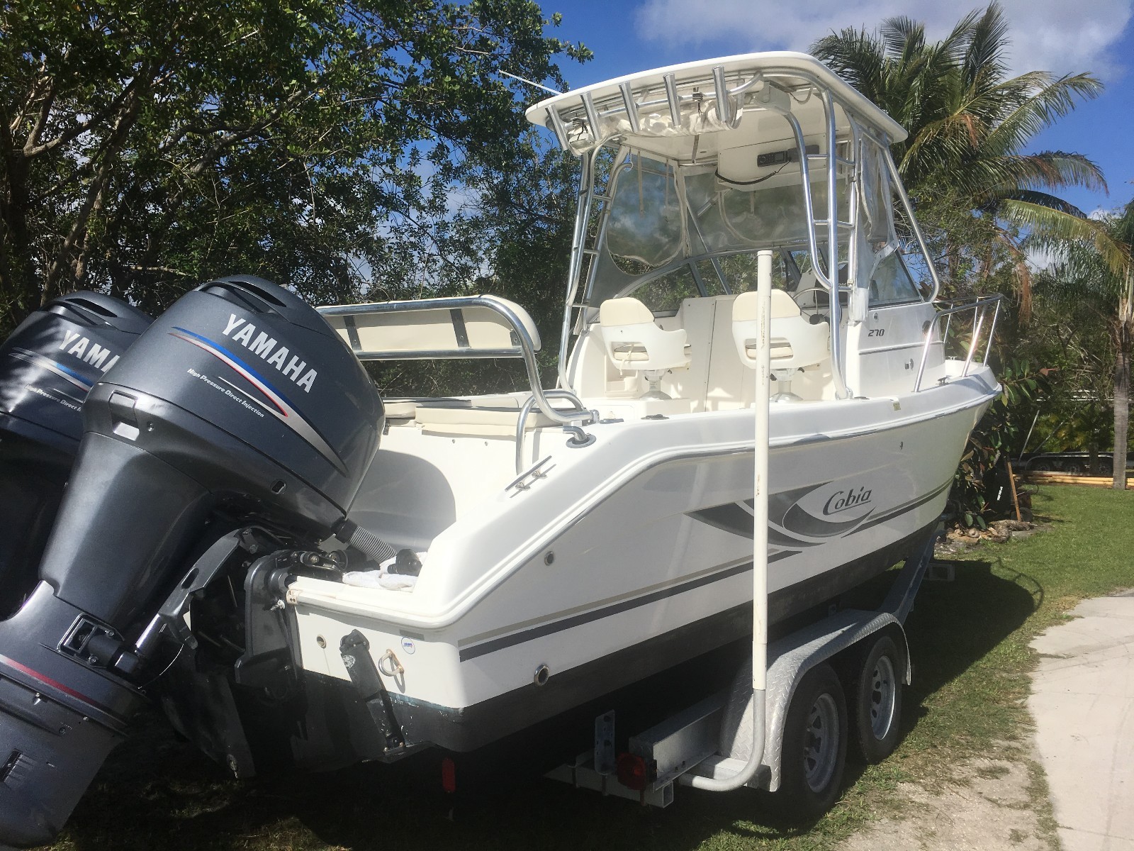 2004 Cobia 270, w/a, with Twins Yamaha one owner boat with trailer, super clean.