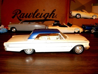 1963 Ford Galaxie 500 2-door HT 1/25 scale AMT friction promo model (200)-4