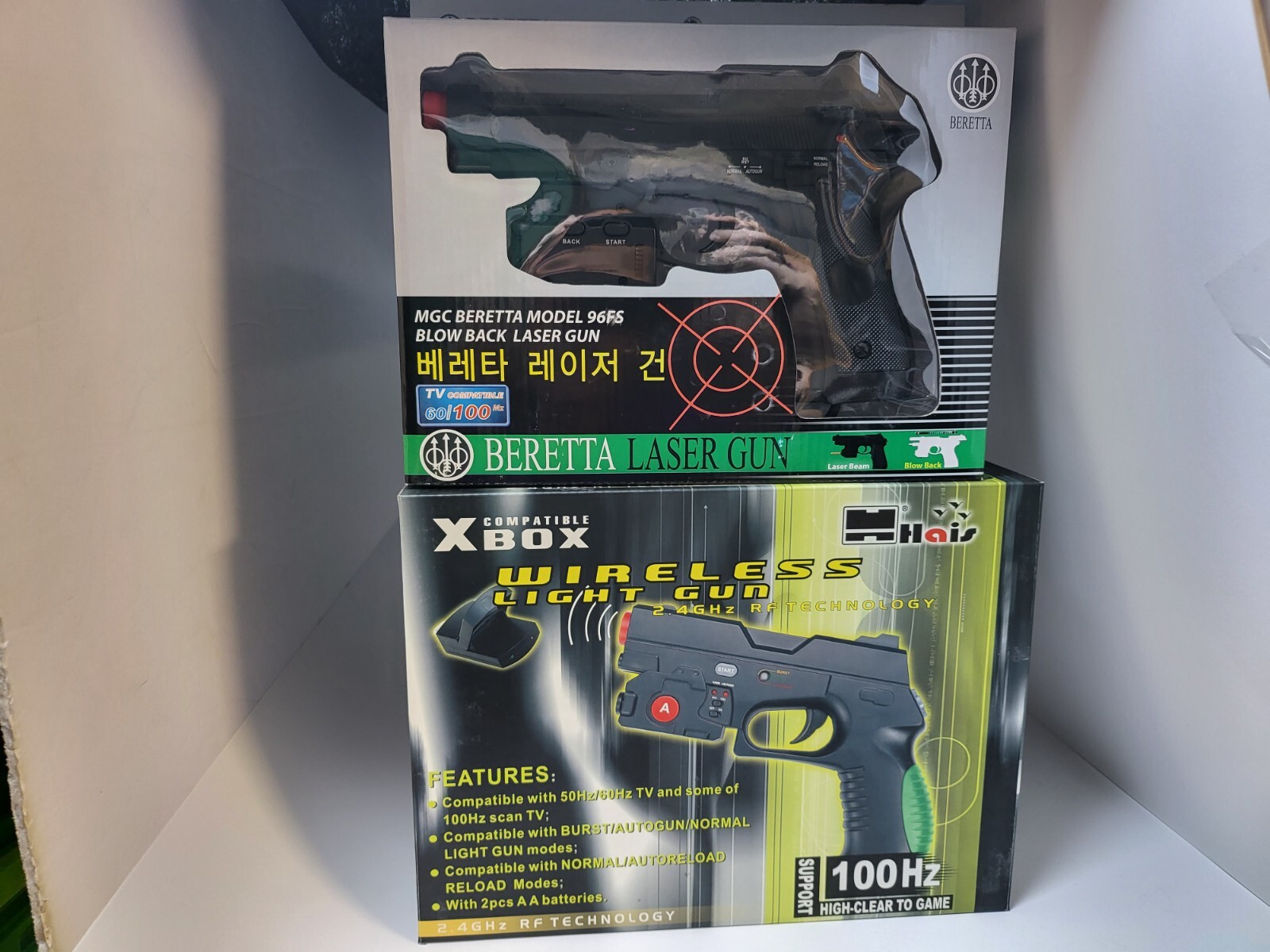 2 NEW LIGHT GUNS FOR THE ORIGINAL XBOX CONSOLE 1 BERETTA 96FS &amp; 1 