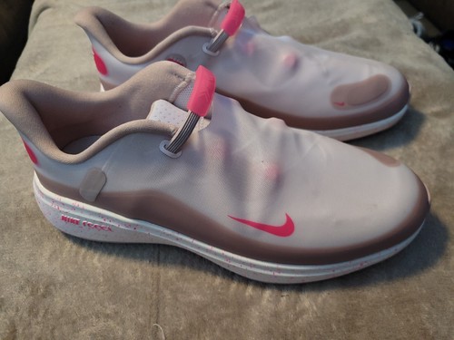 【半額以下】ナイキ　レディース　REACT ACE TOUR 22.5 新品 NIKE GOLF React Ace Tour 女性用ゴルフシューズ ピンクカラー