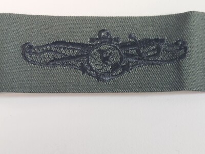 US Navy Embroidered Badge Info Dominance Warfare Officer OD Green Subdued Patch