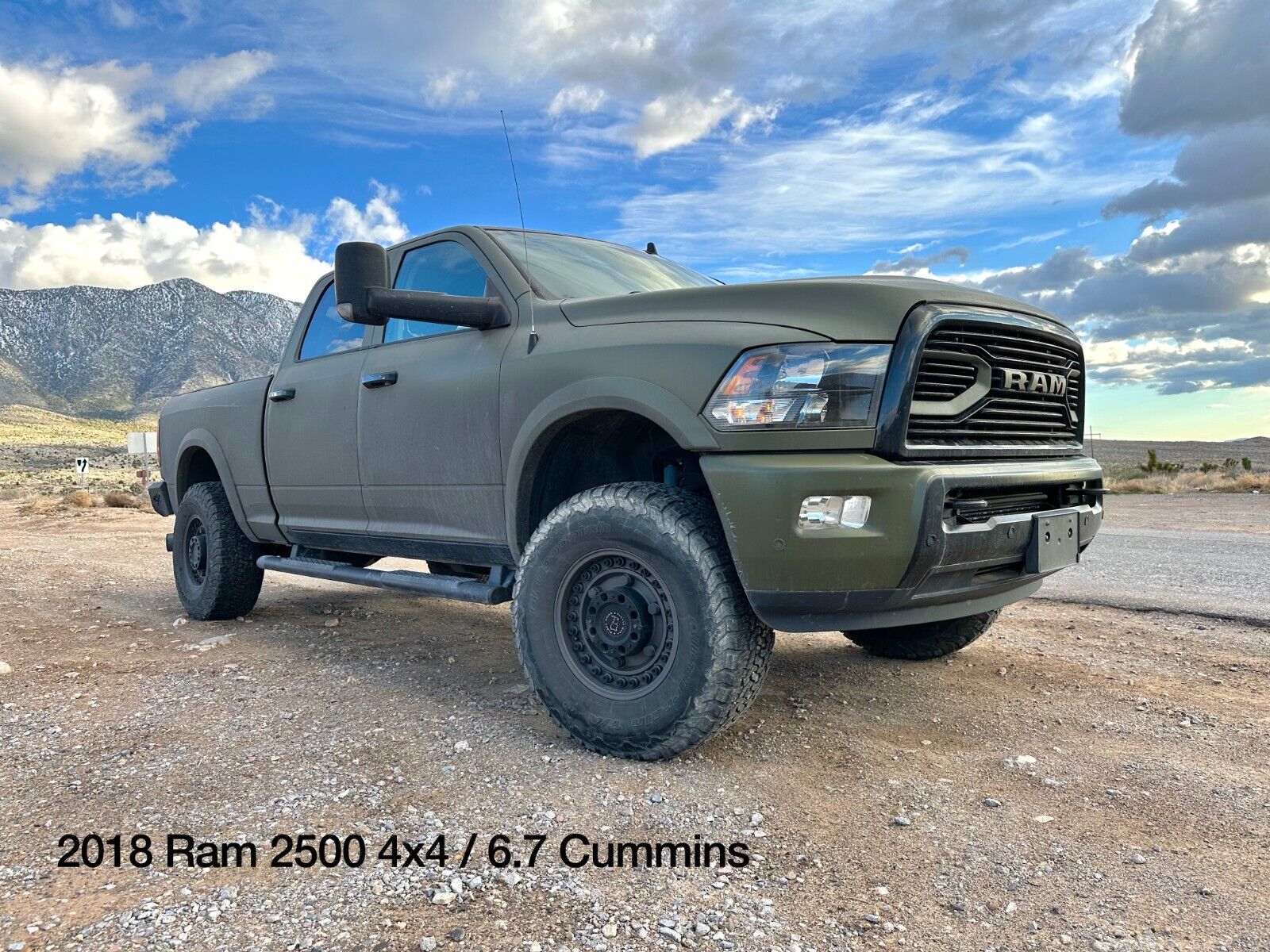 1 owner Well maintained 2018 Dodge Ram 2500 truck 6.7L 4x4 crew cab sport seats