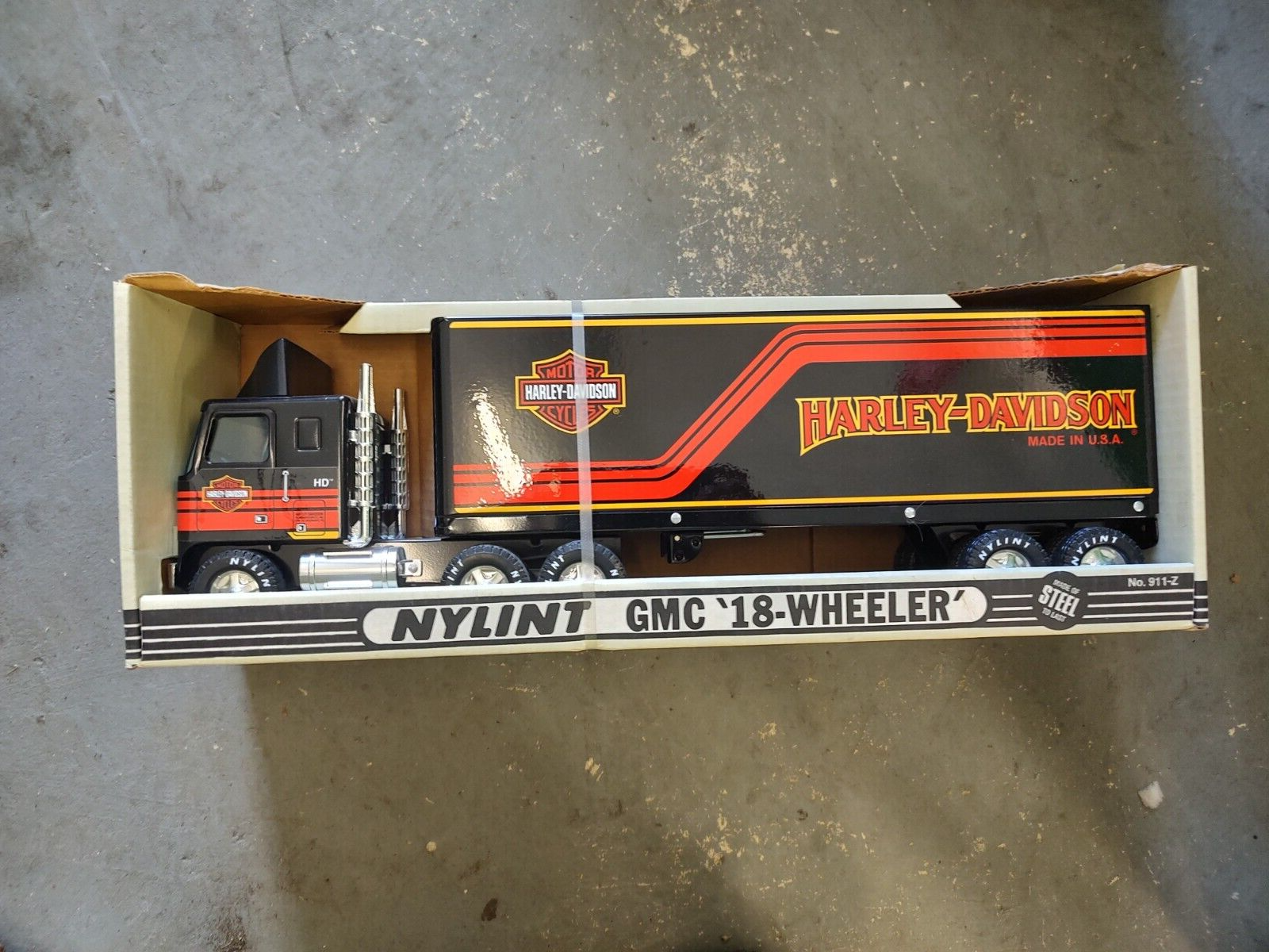 NYLINT ハーレーダビッドソン コンボイ　トラック　ンテージ　GMC Vintage Nylint Harley Davidson GMC Tractor Trailer Steel