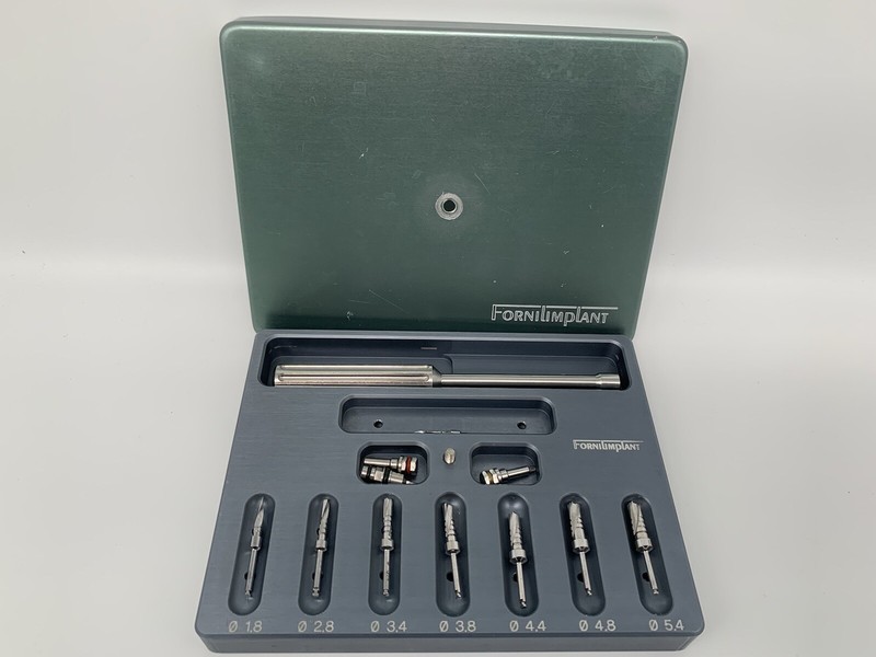 Fornilimplant Implantat-Set Zahnmedizin / Zahnchirugie