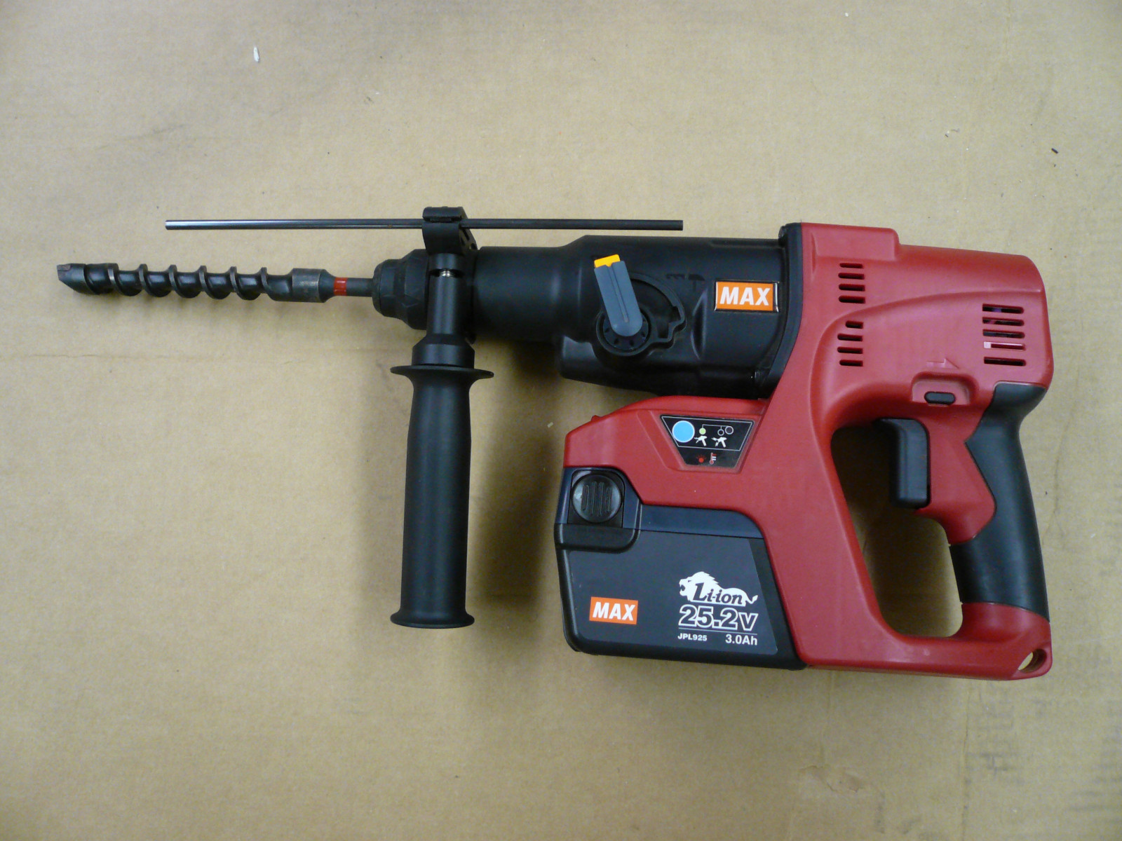 MAX CO CORDLESS 25.2V HEAVY DUTY SDS PLUS HAMMER DRILL-PJR265- NEW