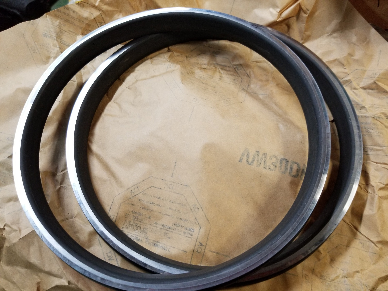 1 BOX WITH 2 SEALS - 9G-5317 256.67mm Outside Diameter Duo Cone Seal 9G5317 - Picture 1 of 5