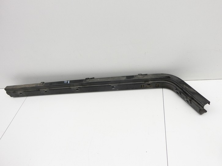 VW Sharan 7N II 10-15 Laufschiene Führungsschiene für Schiebetür Links Mitte VW Sharan 7N II 10-15 20.04.2014... Vorschau 2