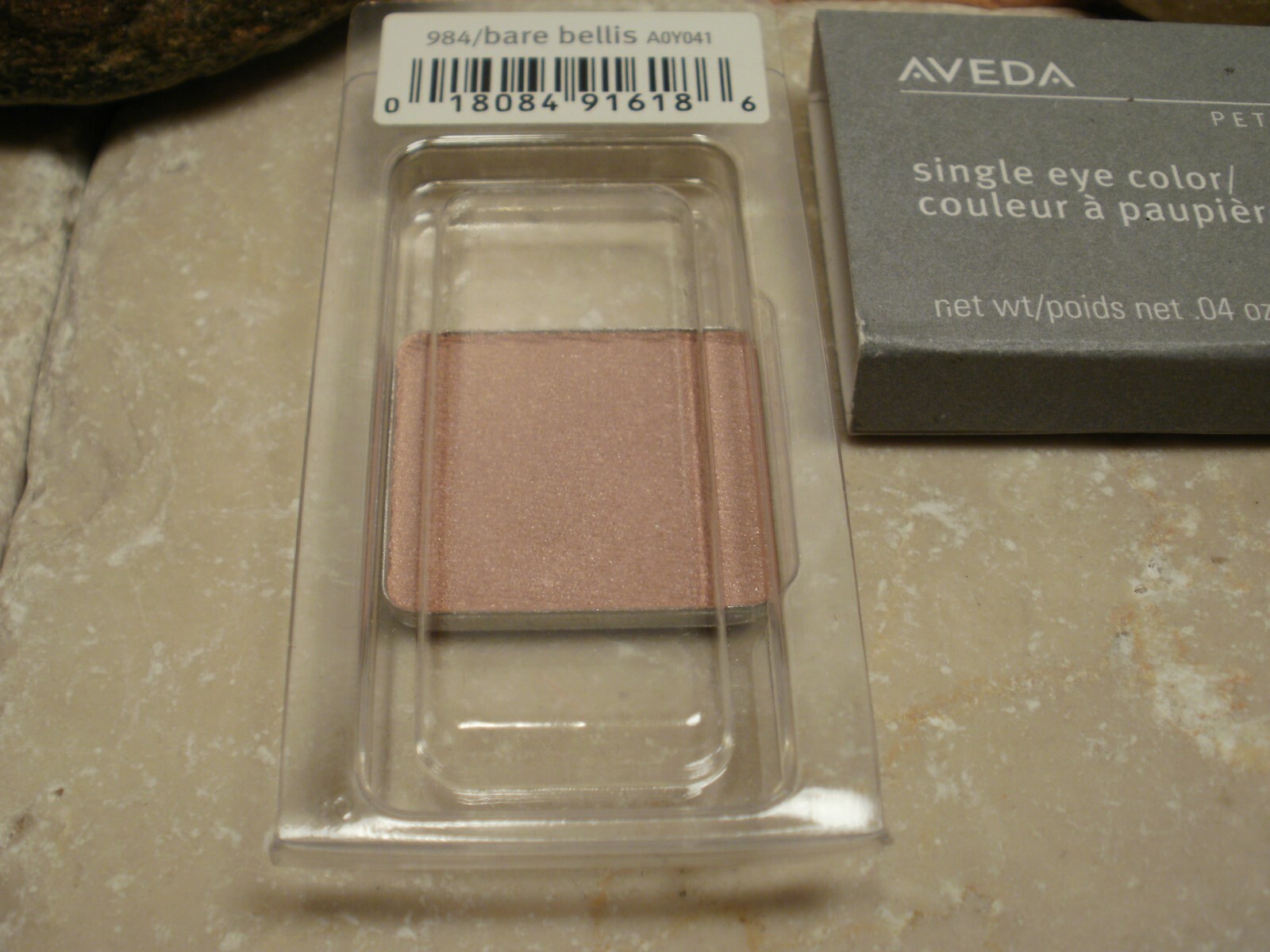 Aveda Petal Essence Eye Color Eye Shadow BARE BELLIS 984 PINK