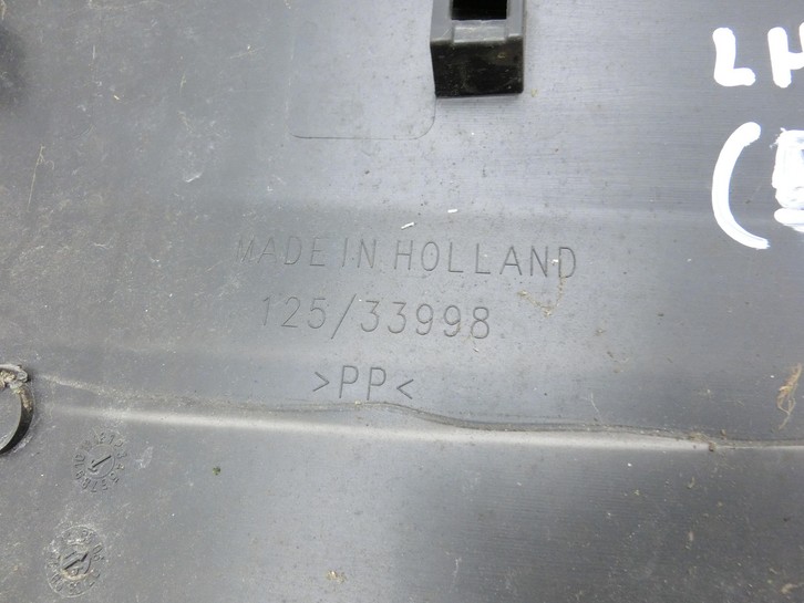 VW Crafter 2E 35 11-16 Kasten Blende Aussen Beplankung für Seite Links Hinten VW Crafter 2E 35 11-16 07.10.2016... Vorschau 5