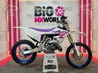 Yamaha YZ 125 2022 - Only 43 Hrs - GYTR Exhaust System - Prof Tuned Engine