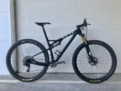 2012 yeti 575 blue book