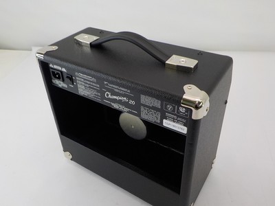 Fender 2330200000 - Champion 20-Watt Electric Guitar Amplifier