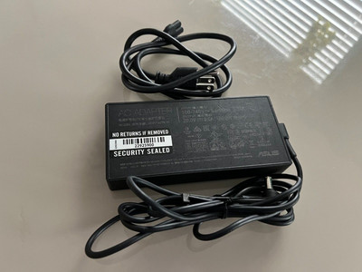 ASUS Ac adapter for ASUS TUF GAMING SERIES 180W ,ADP-180TB H, size 6.0mmX3.7mm