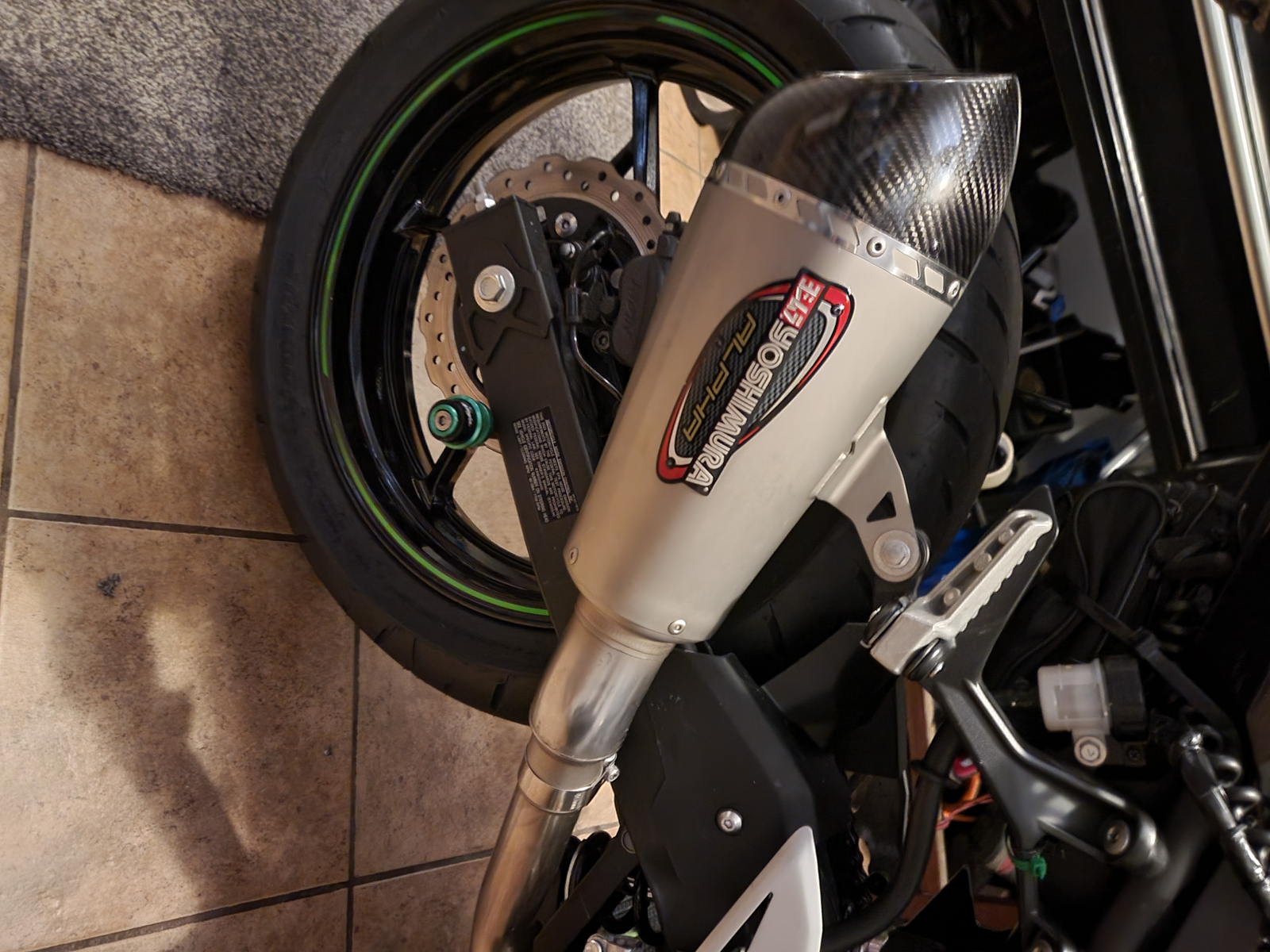 Yoshimura 14710BP520 Alpha-T SS-SS-CF slip-on exhaust for