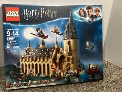 LEGO Harry Potter TM: Hogwarts Great Hall (75954)