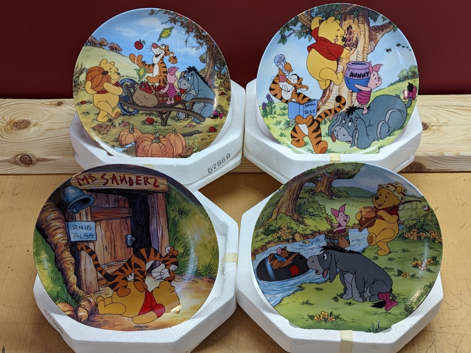 Bradford Exchange Disney “Fun In 100 Acre Woods” WINNIE The POOH 4 Plate Set Bradford Exchange Disney “Fun In 100 Acre Woods” WINNIE The POOH 4 Plate Set