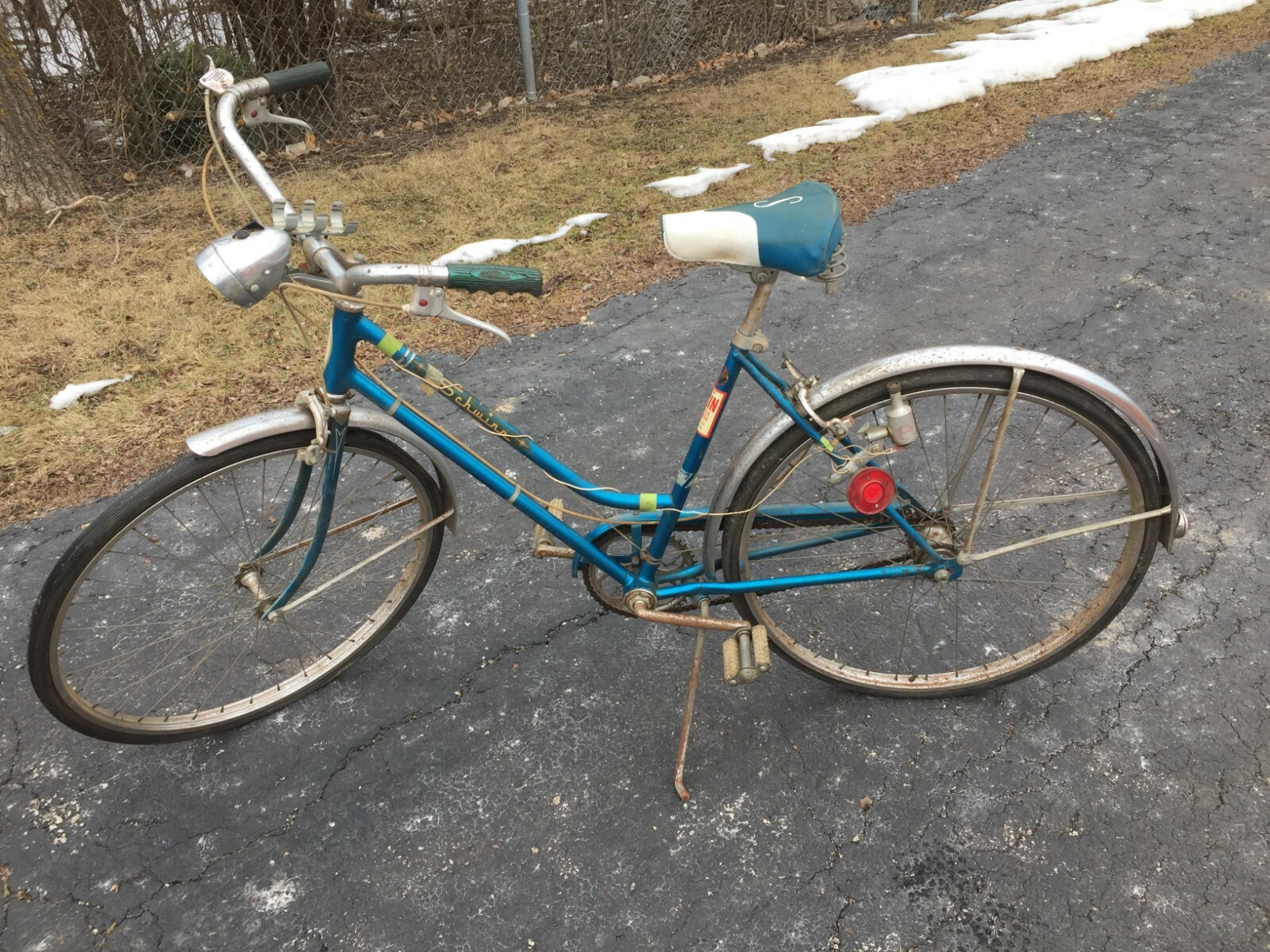 Set Of Vintage Schwinn Breeze Three Speed And Men's 10 Speed