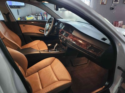 image 4 of interior