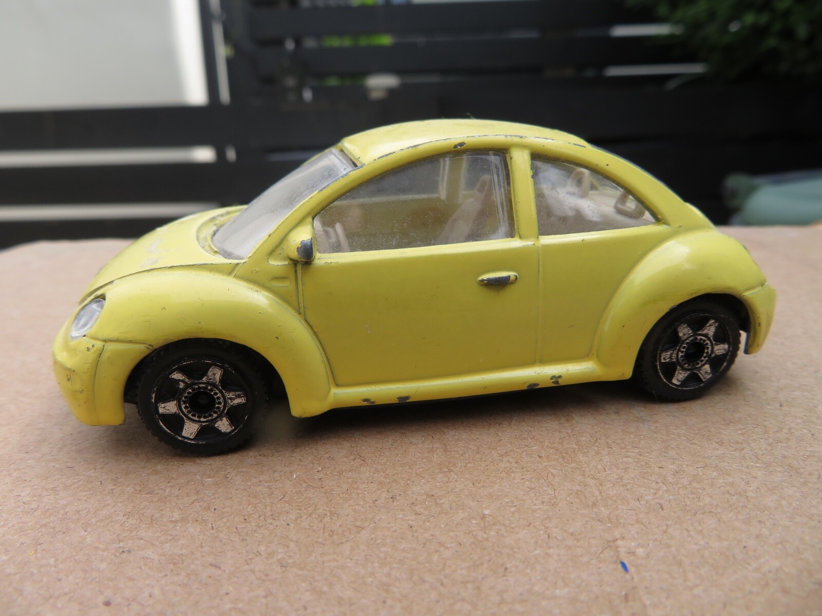 ONE VINTAGE BURAGO VOLKSWAGEN NEW BEETLE | eBay