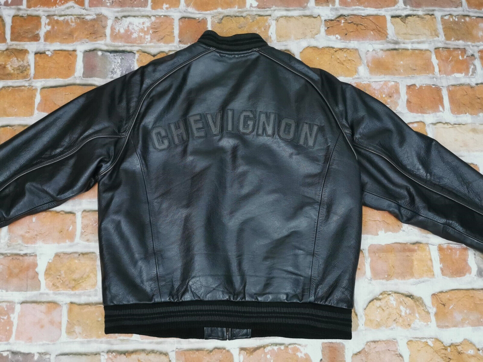 Chevignon 57 Vintage Leather Jacket Round Arch Tar Black Chevignon 57 Vintage Leather Jacket Round Arch Tar Black