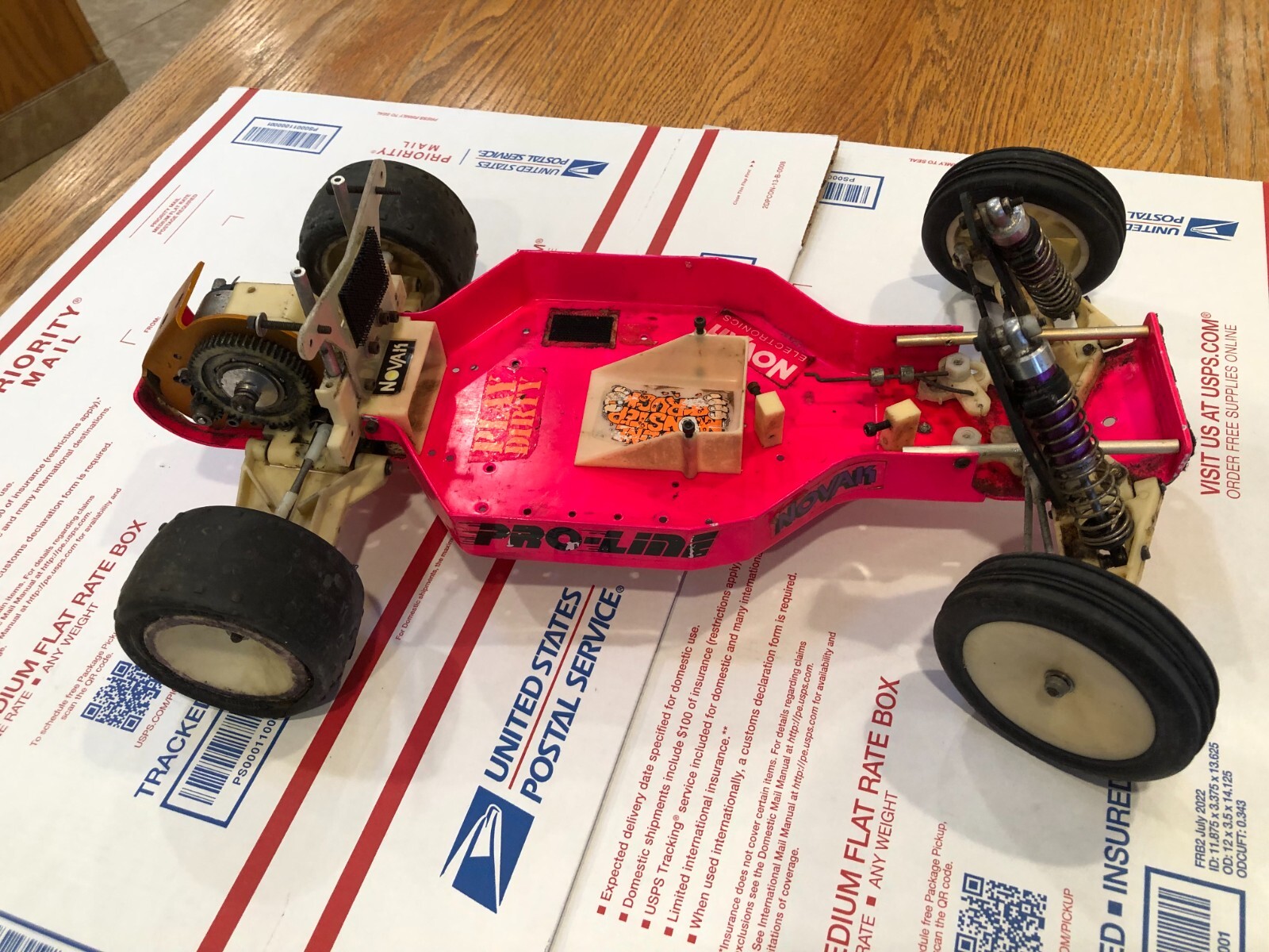 ジャンク　TEAM ASSOCIATED RC10 シャーシetc Team Associated RC10 Rolling Chassis With Transmission