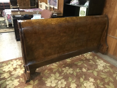 Hernredon Burl-Walnut King Size Bed W/ Pre-owned Stewart & Hamilton Mattress