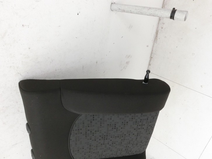 Opel Adam M13 12-19 Sitzbezug Rückenpolster Rechts für Rücksitzbank Hinten Opel Adam M13 12-19 04.10.2013 383733457... Vorschau 4