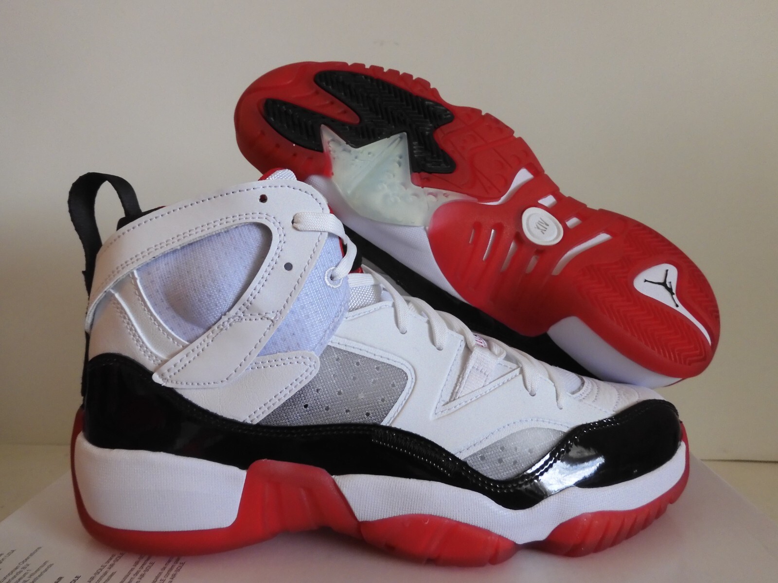 JUMPAN TWO TREY 8.5 ホワイト/ブラック/ジムレッド Jordan Jumpman Two Trey White Gym Red Black Men's - DO1925