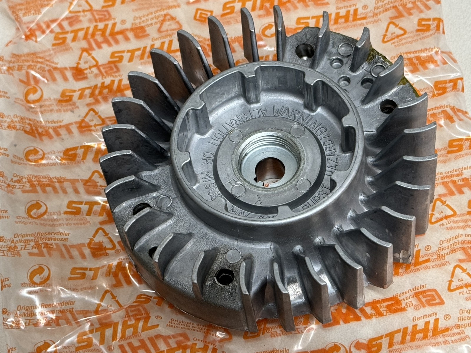 STIHL OEM 1122 400 1203 FLYWHEEL FOR 064 064R , DUAL KEYWAY - Picture 2 of 4