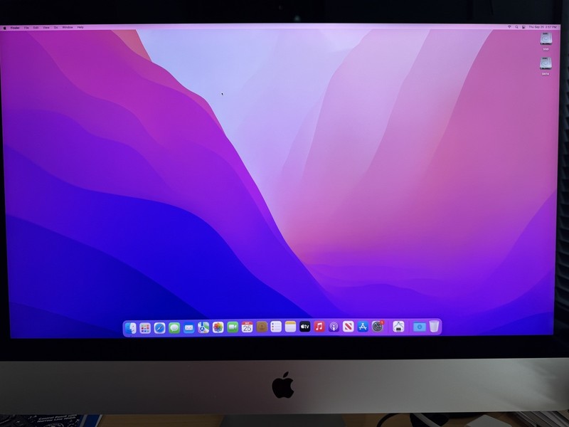 Apple iMac 27-Retina 5K-Late 2015 . Quad i5-3.2GHz, 32GB Ram, 2 TB