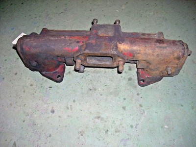 Farmall Super MD Intake Manifold, 263309R13, Casting No. 263309R1