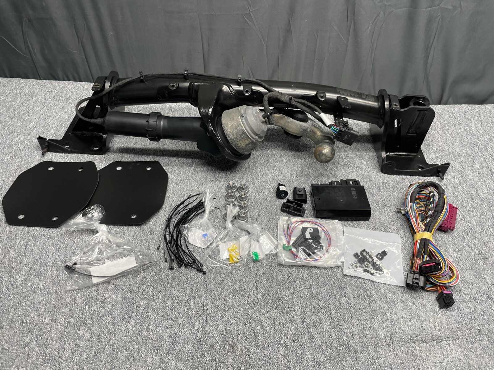 BMW X5M G05 F95 SET TRAILER TOW HITCH ELECTR. SWIVELLING