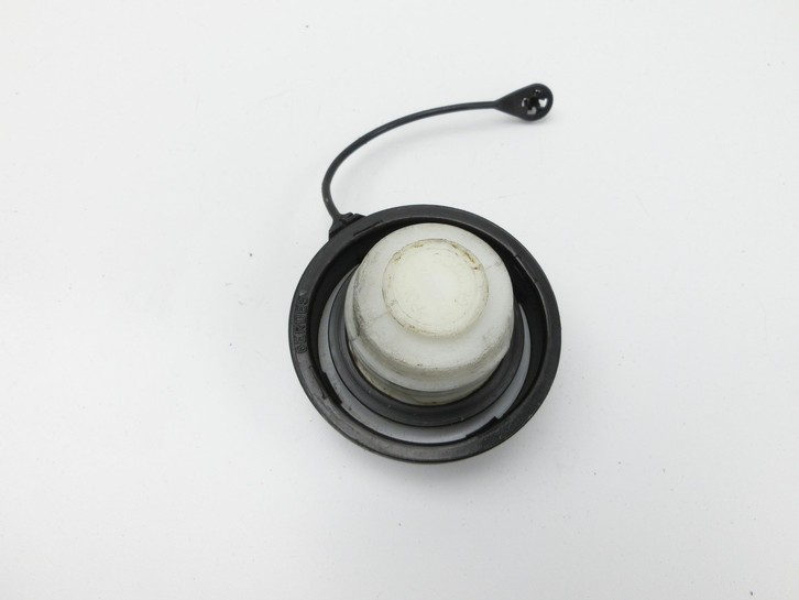 Opel Meriva B S10 10-13 Tankdeckel Verschluss Tankverschluss Opel Meriva B S10 10-13 22.03.2010 gebraucht Vorschau 3