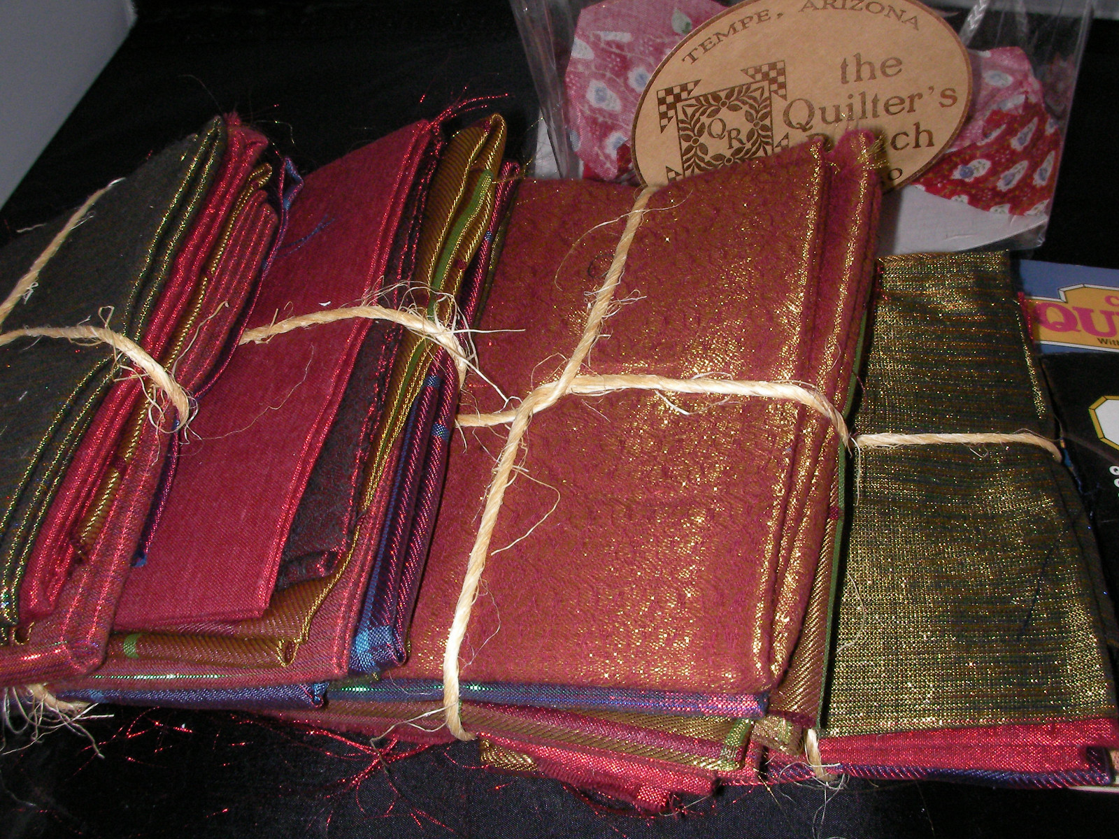 Lot Quilting metallic seasonal fabric books templates patterns creative crafting