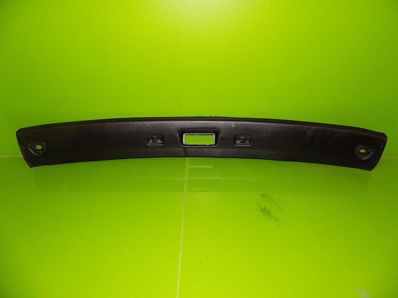 83 84 85 Porsche 944 OEM center roof dome light panel trim bar black