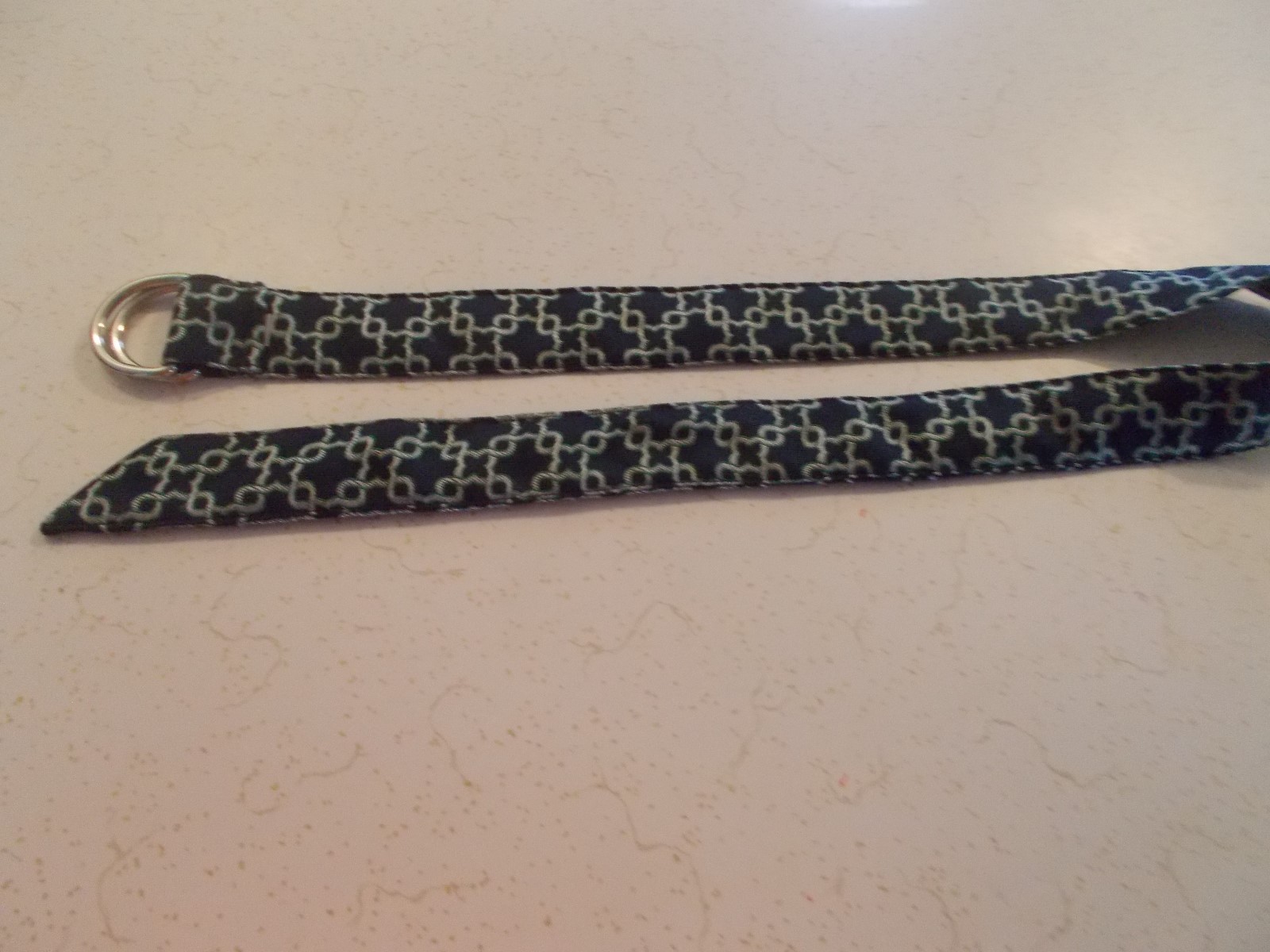 LADIES CLOTH BELT NAVY BLUE GREEN AND WHITE METAL RINGS 41INCHES