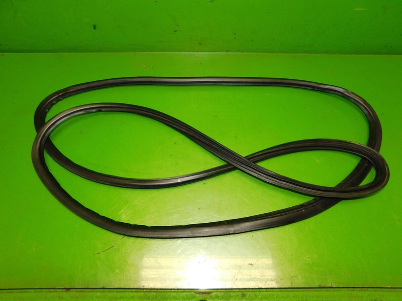 84-87 Civic CRX Si OEM rear back hatch trunk rubber weather strip seal