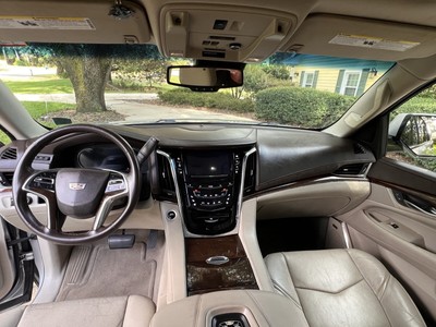 image 4 of interior