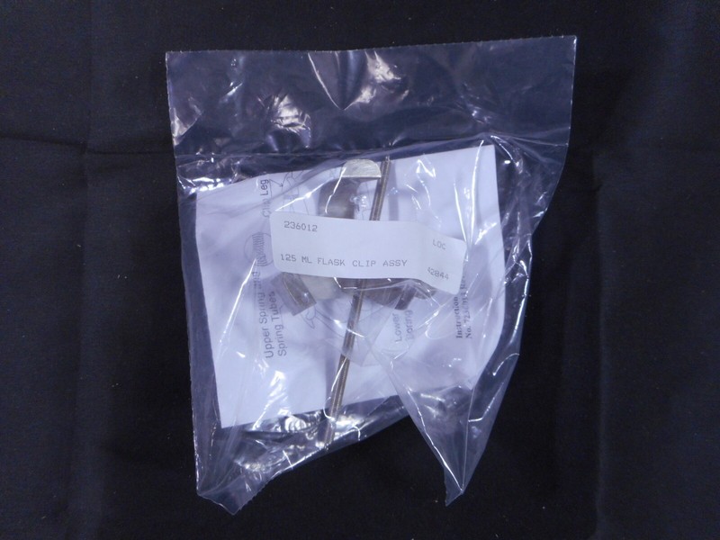 THERMO SCIENTIFIC Universal Platform Clamps for MaxQ Fits 125mL Flask 236012