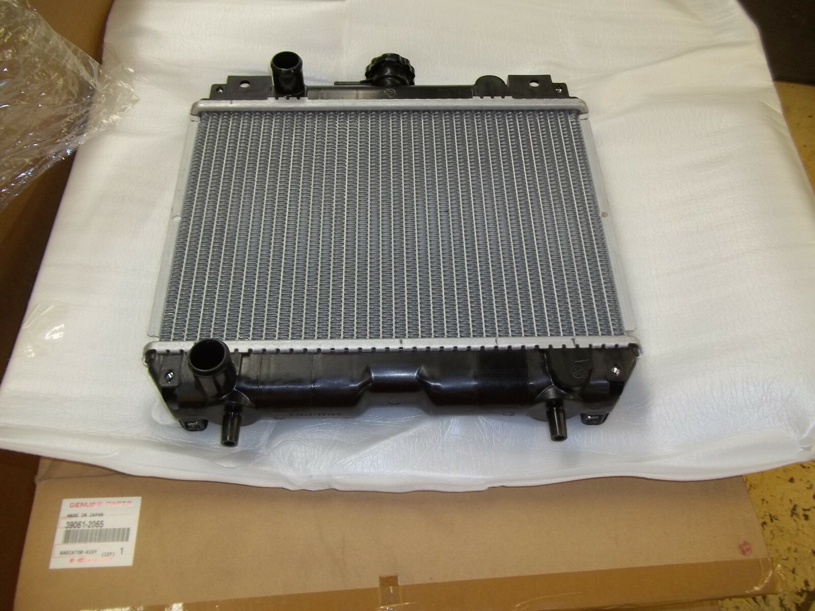 KAWASAKI NEW NOS PART RADIATOR ASSEMBLY FD590V-FD611V 39061