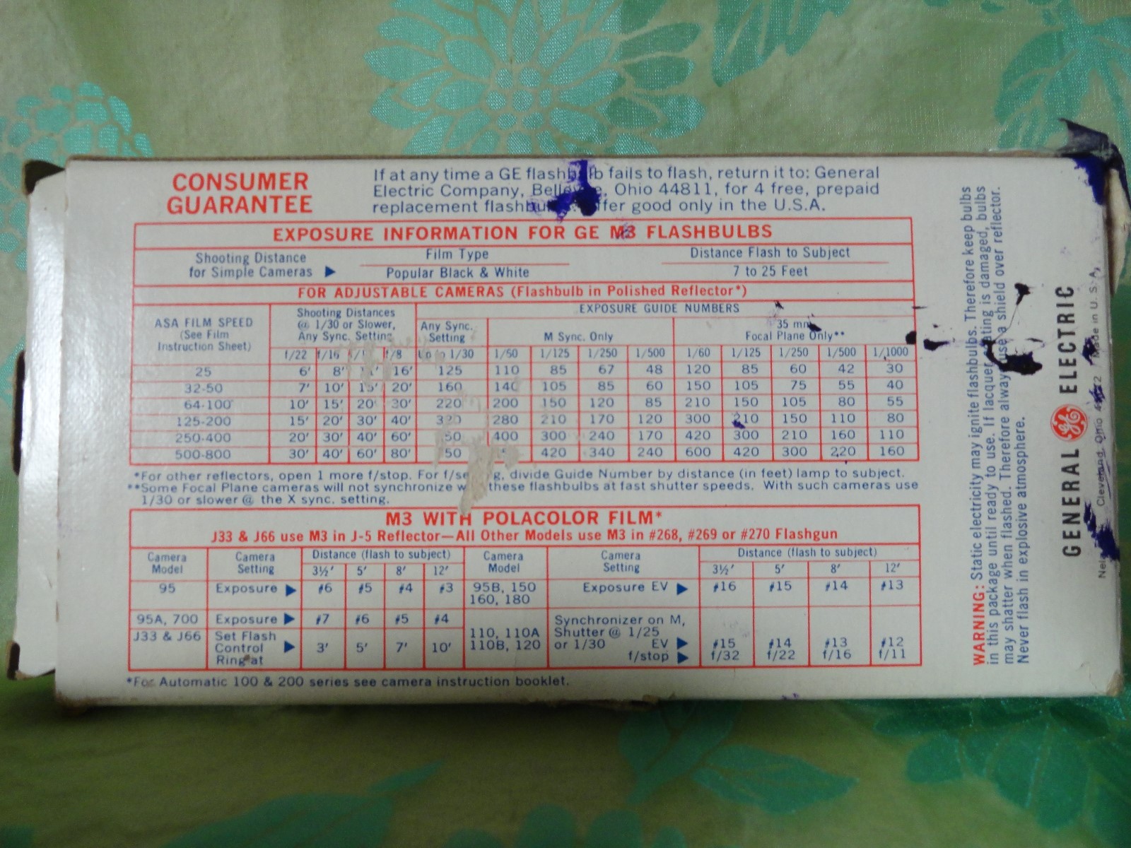 GE General Electric Flashbulbs 12 pack M3  only 10 in box 3 blue 7 clear