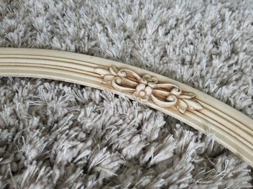 Gorgeous Large Antique Oval Wood Gesso Picture Frame Fabulous Aged Cream Color