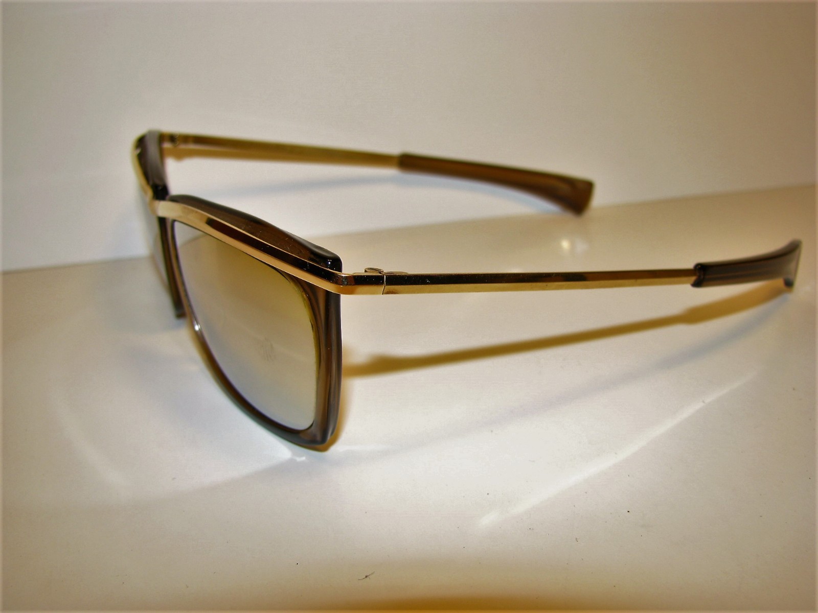 VINTAGE 60's B&L RAY BAN BRONZE-LITE OLYMPIAN II SUNGLASSES