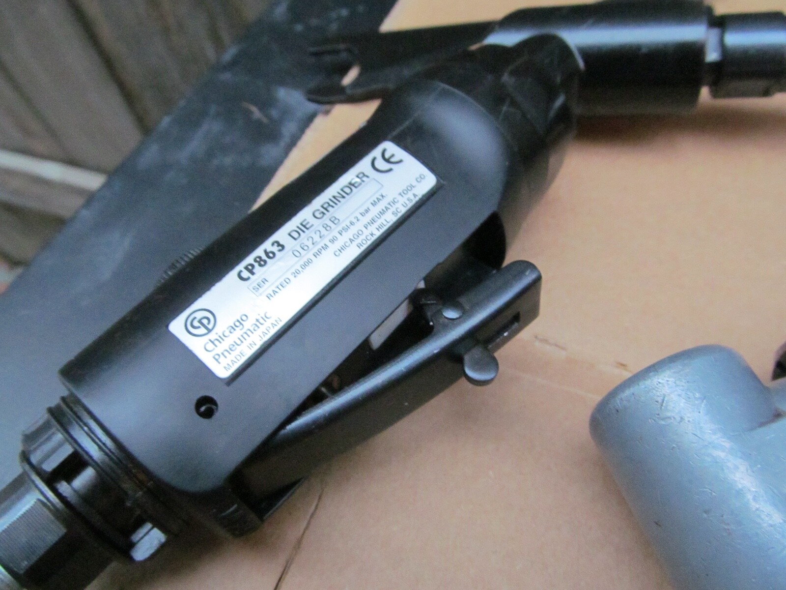 MAC TOOLS AIR DIE GRINDERS WITH STARTER ACCESSORIES KIT