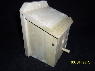 NEW ,SINGLE WREN BIRD HOUSE, UNFINISHED POPLAR (  U S A )