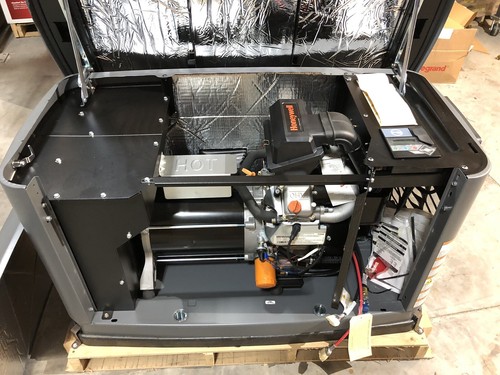 17 kW HONEYWELL GENERAC STANDBY GENERATOR & 200 AMP SE TRANFER SWITCH