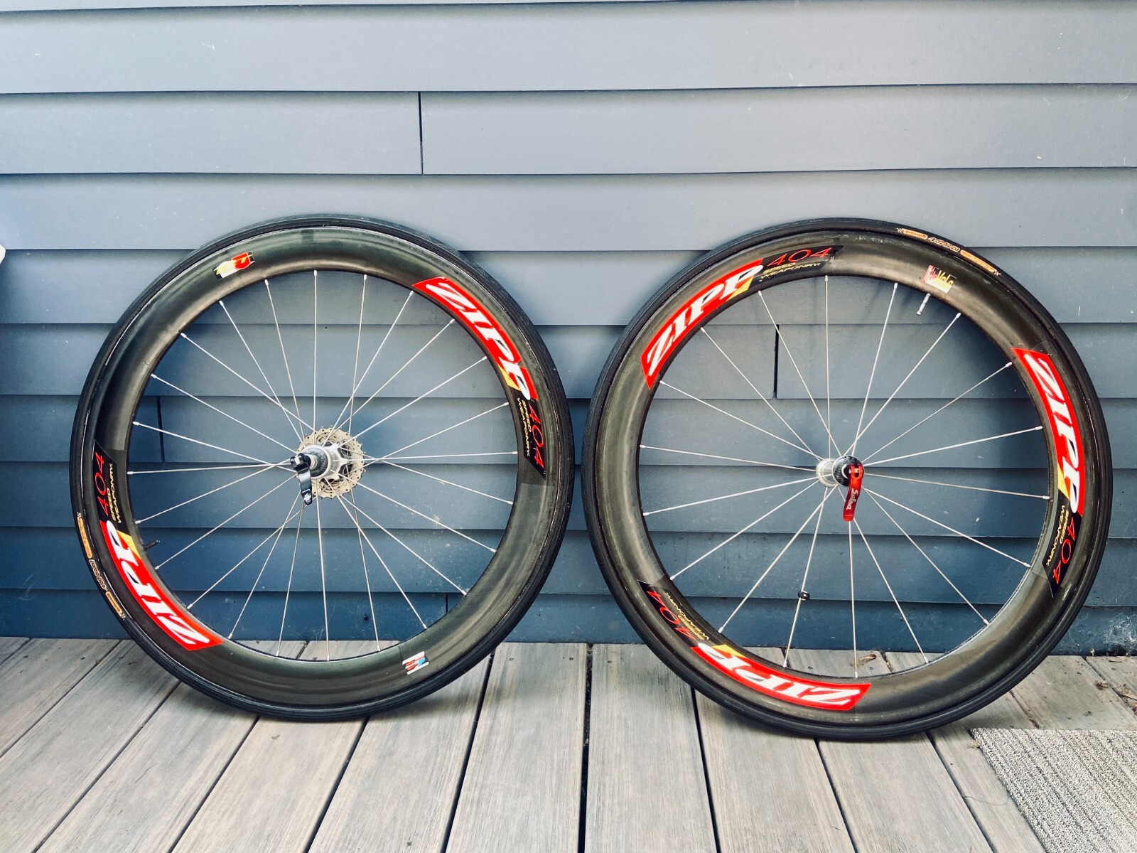 Zipp 404 Speed Weaponry 650c Tubular Wheelset Carbon w/10 Zipp 404 Speed Weaponry 650c Tubular Wheelset Carbon w/10